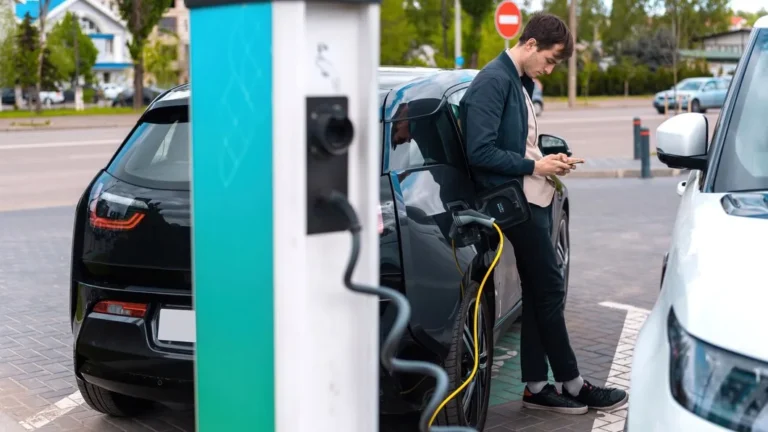 How To Plan Public EV Charging Sites Drivers Will Use How To Plan Public EV Charging Sites Drivers Will Use